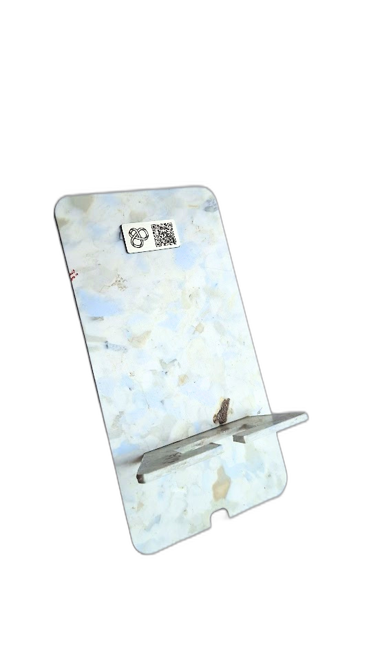 Soporte celular reciclado